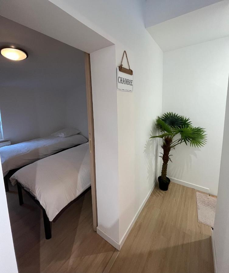 Grande Maison Et Jardin Metropole